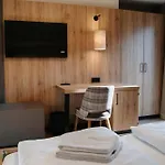 Obertrauner Hof בית הארחה אוברטראון